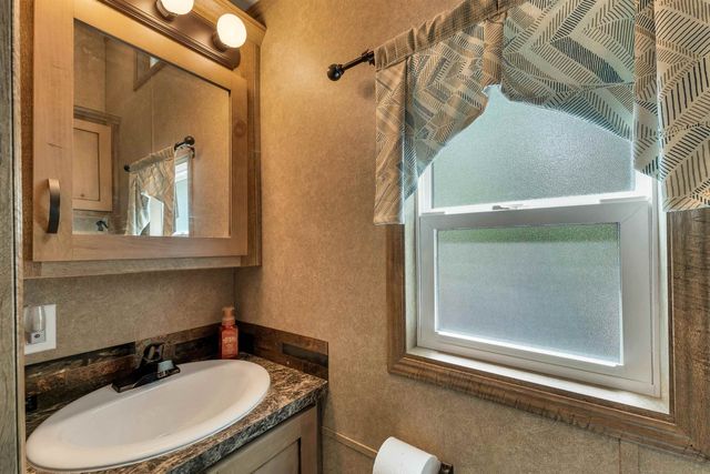 262 High Country Way, Holderness, NH 03245