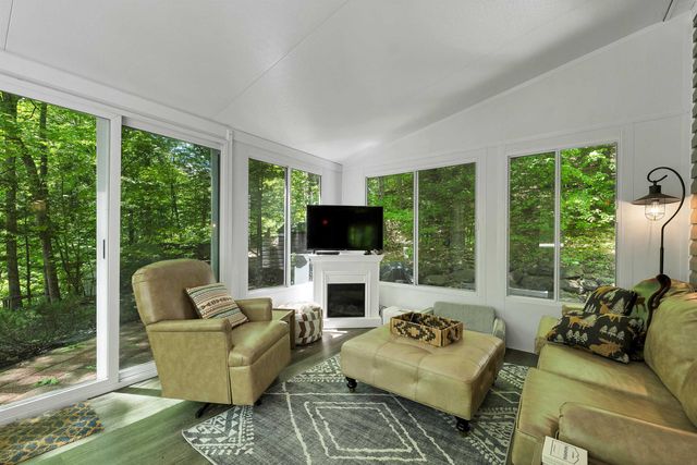 262 High Country Way, Holderness, NH 03245