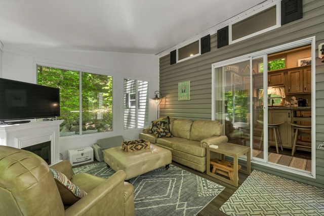 262 High Country Way, Holderness, NH 03245