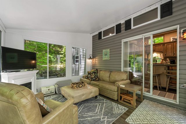 262 High Country Way, Holderness, NH 03245