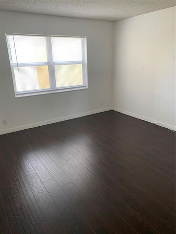 9355 SW 8th Street 321, Boca Raton, FL 33428