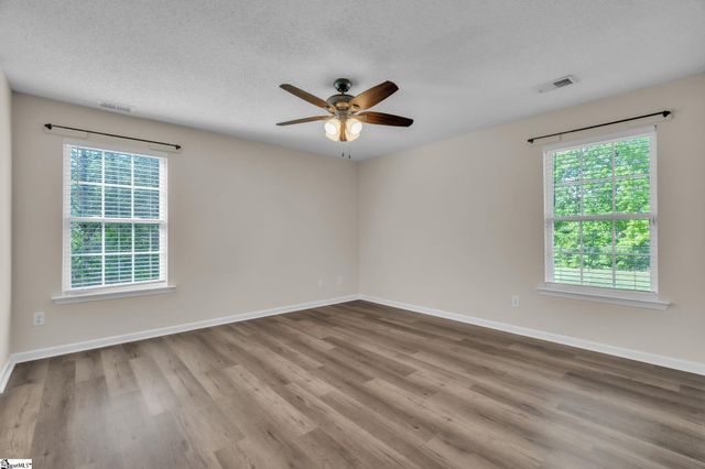 6 Spring Sky Court, Taylors, SC 29687