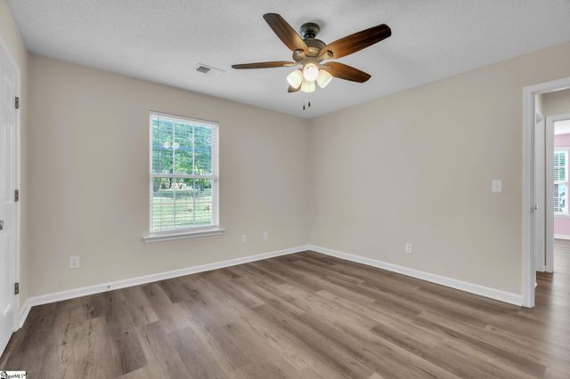 6 Spring Sky Court, Taylors, SC 29687