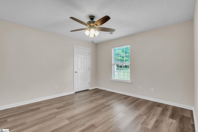 6 Spring Sky Court, Taylors, SC 29687