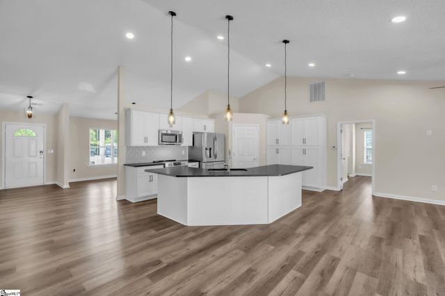 6 Spring Sky Court, Taylors, SC 29687