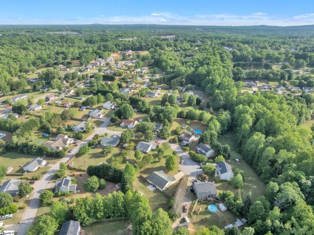 6 Spring Sky Court, Taylors, SC 29687