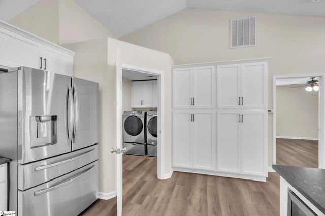 6 Spring Sky Court, Taylors, SC 29687