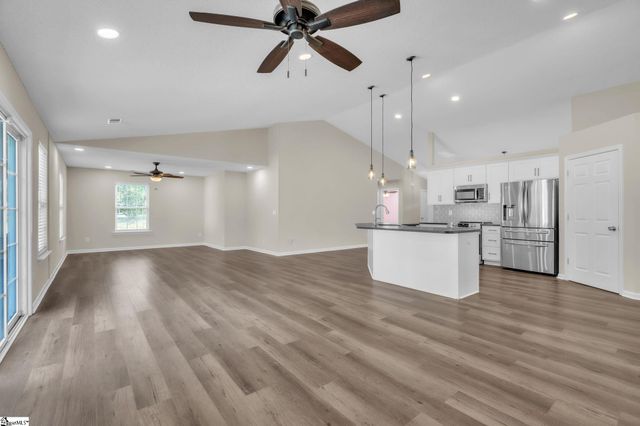 6 Spring Sky Court, Taylors, SC 29687