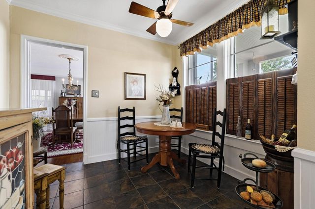 304 E 9th Street, Bonham, TX 75418