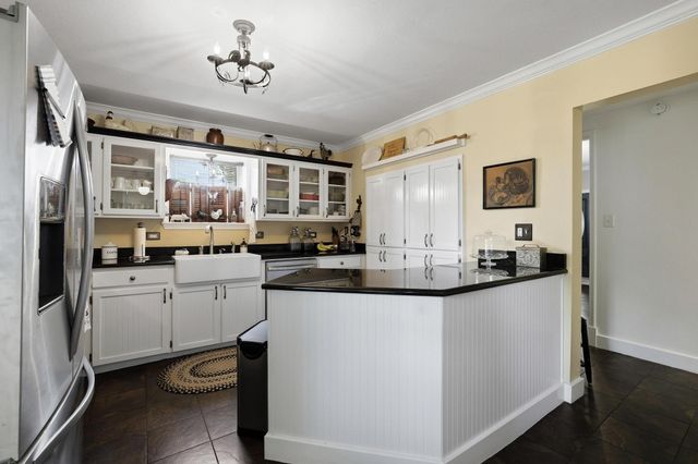 304 E 9th Street, Bonham, TX 75418