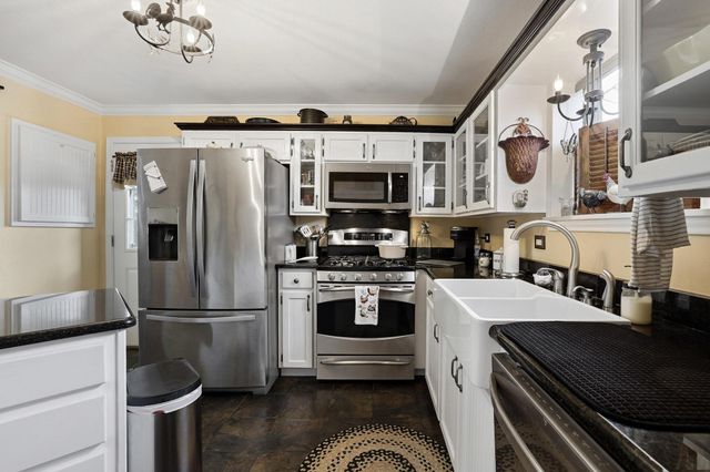 304 E 9th Street, Bonham, TX 75418