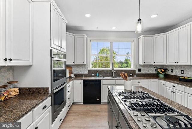 38392 STONE EDEN DR, Hamilton, VA 20158