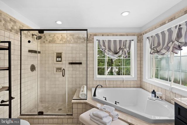38392 STONE EDEN DR, Hamilton, VA 20158