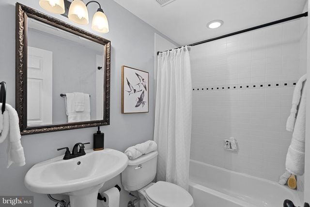 38392 STONE EDEN DR, Hamilton, VA 20158