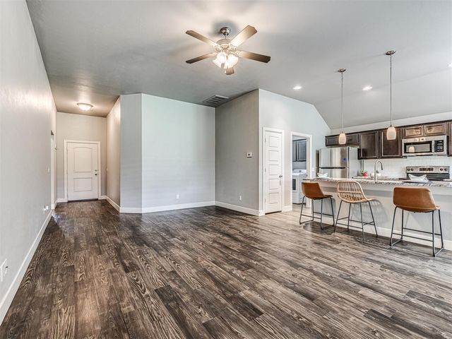 9205 Prairie Dog Drive, Edmond, OK 73034