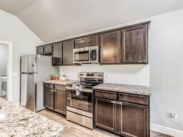 9205 Prairie Dog Drive, Edmond, OK 73034