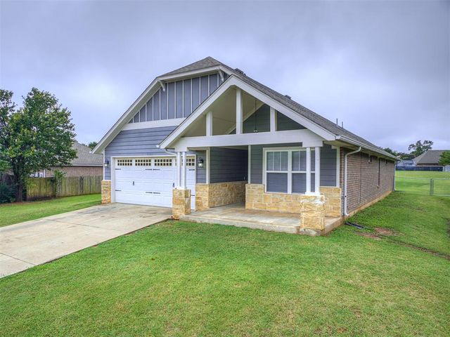 9205 Prairie Dog Drive, Edmond, OK 73034