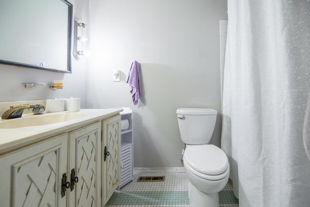 722 Lakeshore Drive, Villa Hills, KY 41017