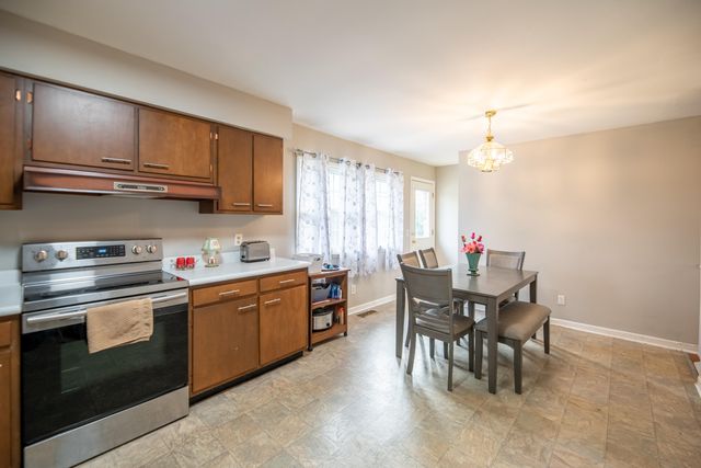 722 Lakeshore Drive, Villa Hills, KY 41017