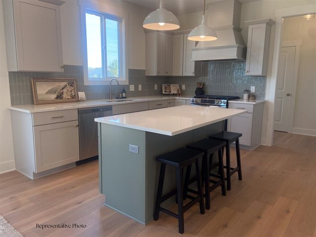 6388 Coneflower Way, Holland, MI 49423