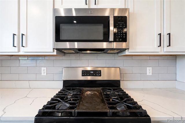 41626 Orianna Lane, Novi, MI 48375
