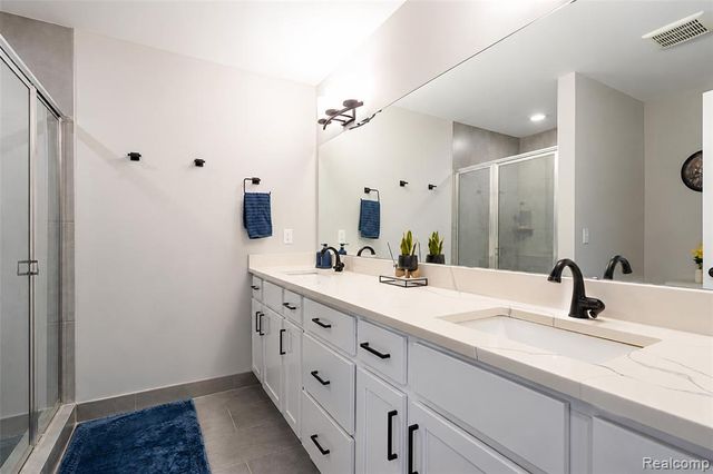 41626 Orianna Lane, Novi, MI 48375
