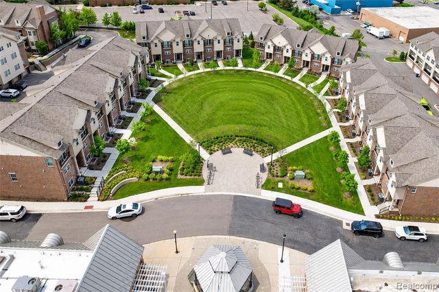 41626 Orianna Lane, Novi, MI 48375