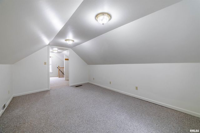 732 S 15TH Street, Quincy, IL 62301