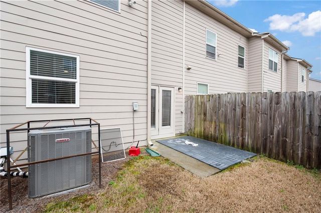 6418 Shalks Crossing, Lithonia, GA 30058