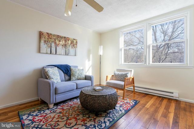 8-J LAUREL HILL RD, Greenbelt, MD 20770