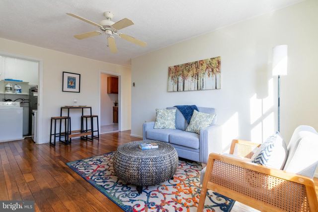 8-J LAUREL HILL RD, Greenbelt, MD 20770