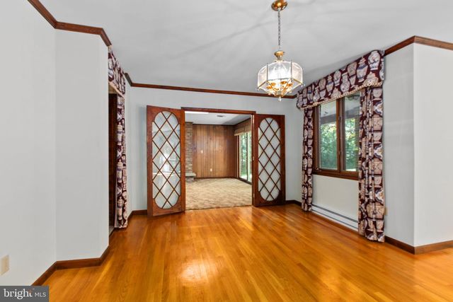 5434 STRAWBERRY LN, King George, VA 22485