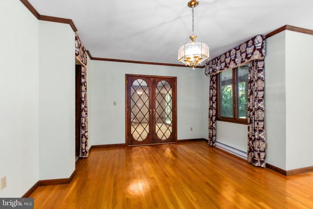 5434 STRAWBERRY LN, King George, VA 22485