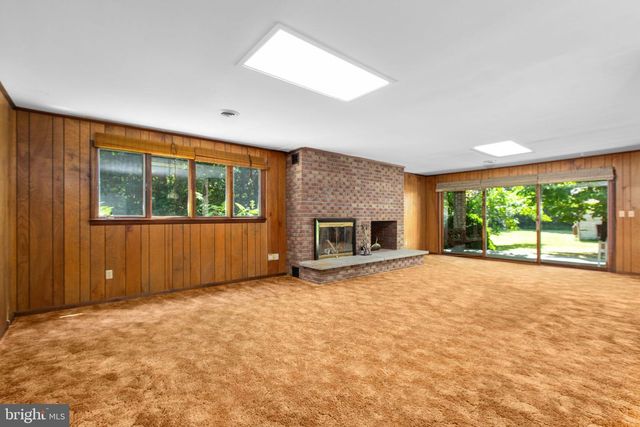 5434 STRAWBERRY LN, King George, VA 22485