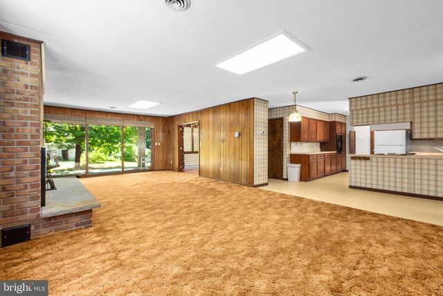 5434 STRAWBERRY LN, King George, VA 22485