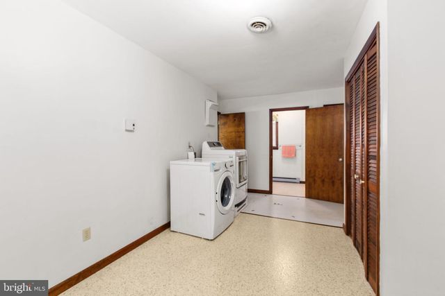 5434 STRAWBERRY LN, King George, VA 22485
