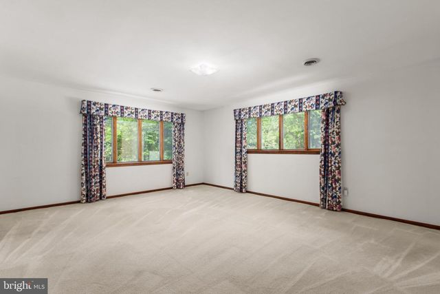 5434 STRAWBERRY LN, King George, VA 22485