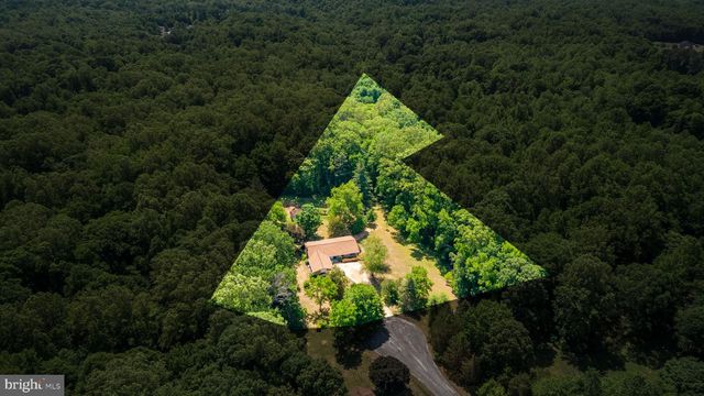 5434 STRAWBERRY LN, King George, VA 22485