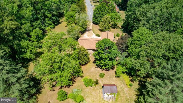 5434 STRAWBERRY LN, King George, VA 22485