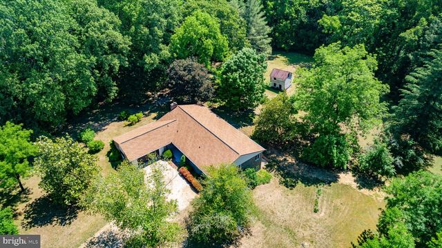 5434 STRAWBERRY LN, King George, VA 22485