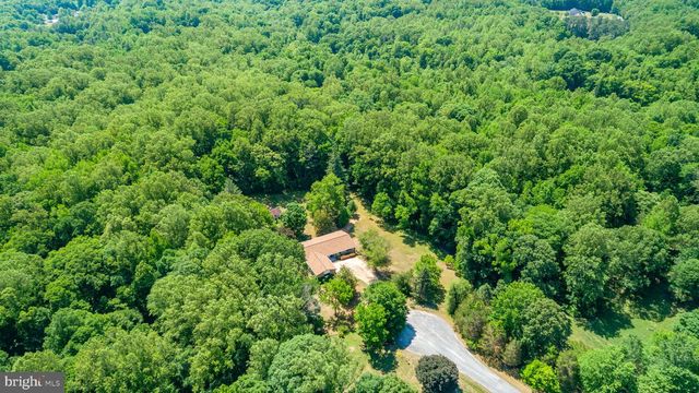 5434 STRAWBERRY LN, King George, VA 22485