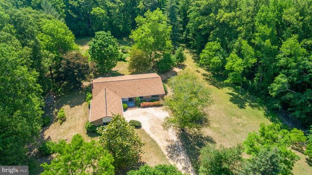 5434 STRAWBERRY LN, King George, VA 22485