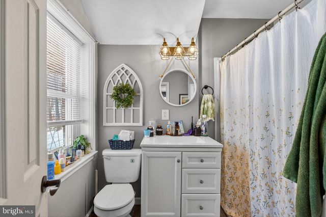 1238 LOGGER DR, Gore, VA 22637