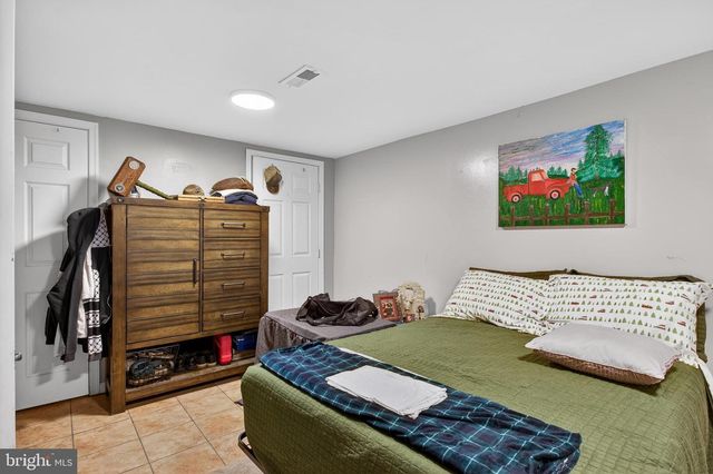 1238 LOGGER DR, Gore, VA 22637