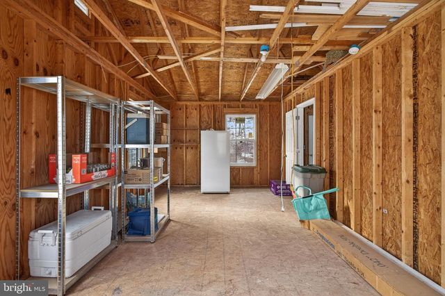 1238 LOGGER DR, Gore, VA 22637