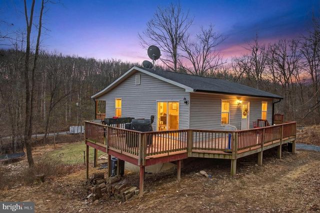 1238 LOGGER DR, Gore, VA 22637