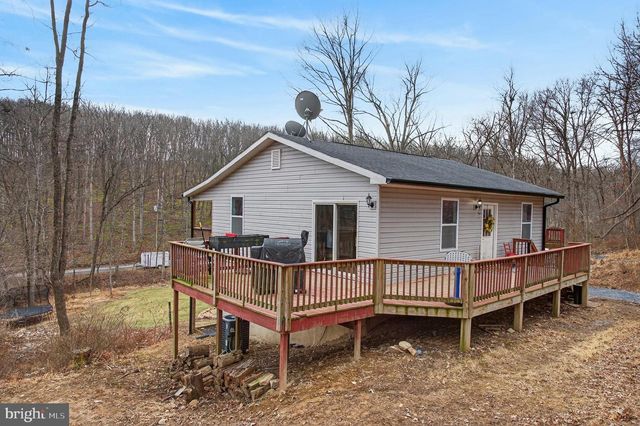 1238 LOGGER DR, Gore, VA 22637