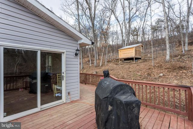 1238 LOGGER DR, Gore, VA 22637