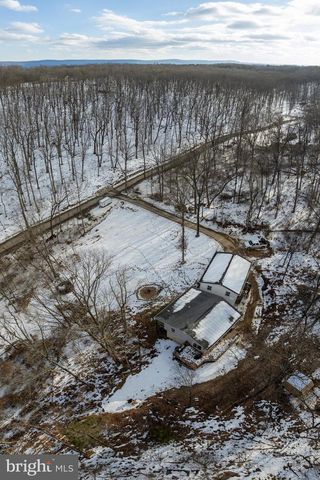 1238 LOGGER DR, Gore, VA 22637