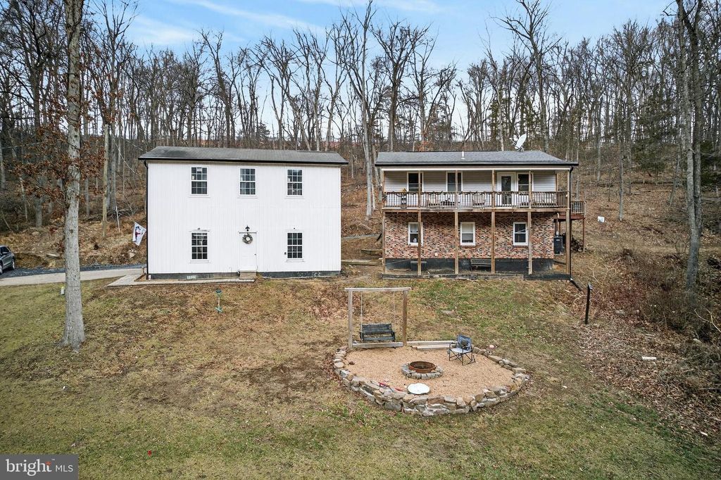 1238 LOGGER DR, Gore, VA 22637